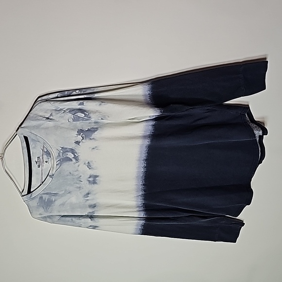 Hollister medium blue and white curved hem long sleeve shirt - Picture 2 of 7